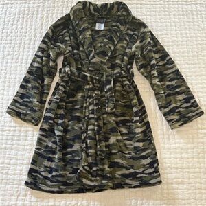 Sleep On It Camouflage Kids Robe - Green and Black
